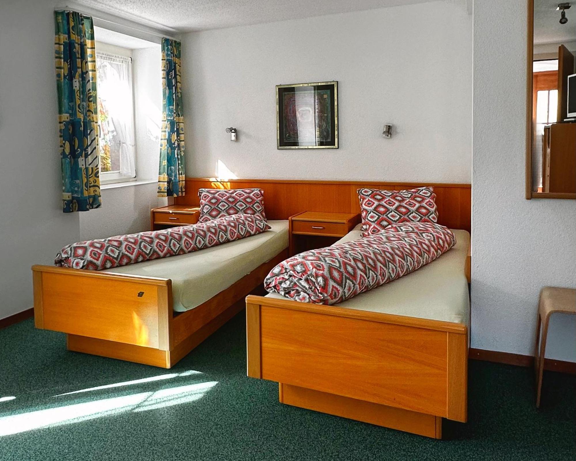 Hotel Loewen Monchaltorf Dış mekan fotoğraf